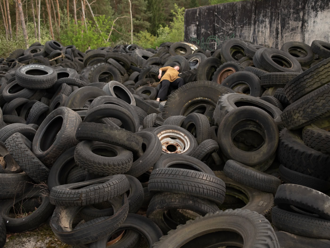 Self-portrait with tyres