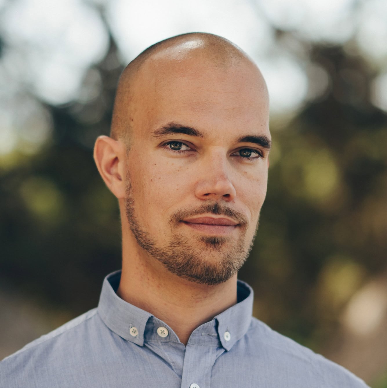 Portrait von Felix Gaedtke, Gründer von NowHere Media