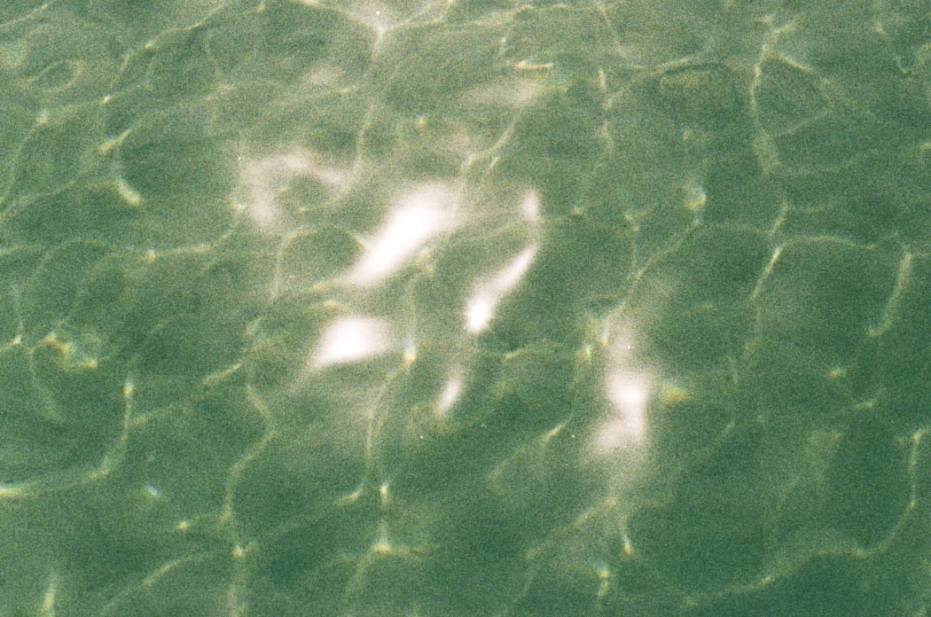 glitzernde Wasseroberfläche