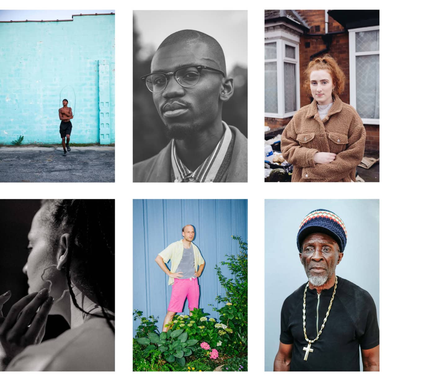 Eine Collage aus sechs Porträts, die verschiedene Personen zeigen: Oben links: Ein Mann steht ohne Hemd vor einer strukturierten hellblauen Wand im Freien. Oben Mitte: Ein Schwarz-Weiß-Kopfbild eines Mannes mit Brille und gestreiftem Hemd. Oben rechts: Eine Frau mit kastanienbraunem Haar in einem Pferdeschwanz und einer unscharfen hellbraunen Jacke steht vor einem Backsteinhaus mit Fenstern. Unten links: Nahaufnahme des Profils einer Frau mit geflochtenen Haaren, ihre Hand in der Nähe ihres Gesichts im Weichzeichner. Unten Mitte: Ein Mann in hellrosa Shorts und einer hellen Strickjacke posiert selbstbewusst in einem Garten mit einer blauen Mauer im Hintergrund. Unten rechts: Ein älterer Mann trägt ein schwarzes Hemd, eine gestreifte Strickmütze und eine goldene Kette mit einem Kreuzanhänger vor einem blassen Hintergrund.